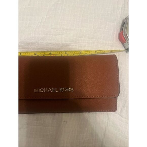 Michael Kors Tri Fold Wallet - Picture 6 of 8